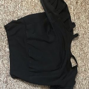 Black long sleeves with opener shoulder